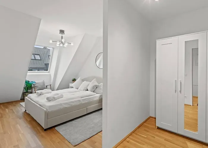 Fast Wifi - 3 Min Walk To Metro - On-site Parking For 19,90 Eur *