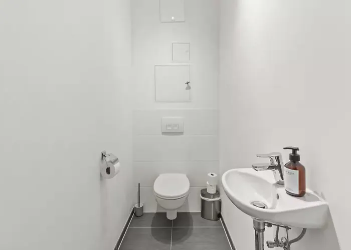 Fast Wifi - 3 Min Walk To Metro - On-site Parking For 19,90 Eur Відень